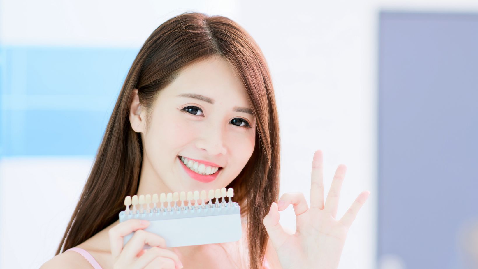 Is Partnering With Private Label Teeth Whitening Manufacturers Worth It?